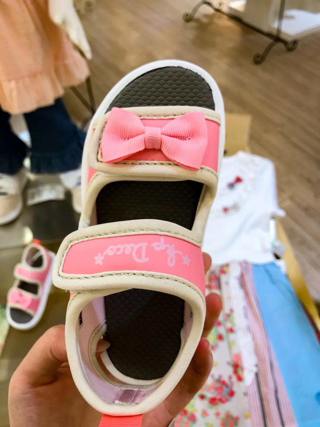 儿童哪一款凉鞋最好,哪个牌子的儿童凉鞋好穿推荐