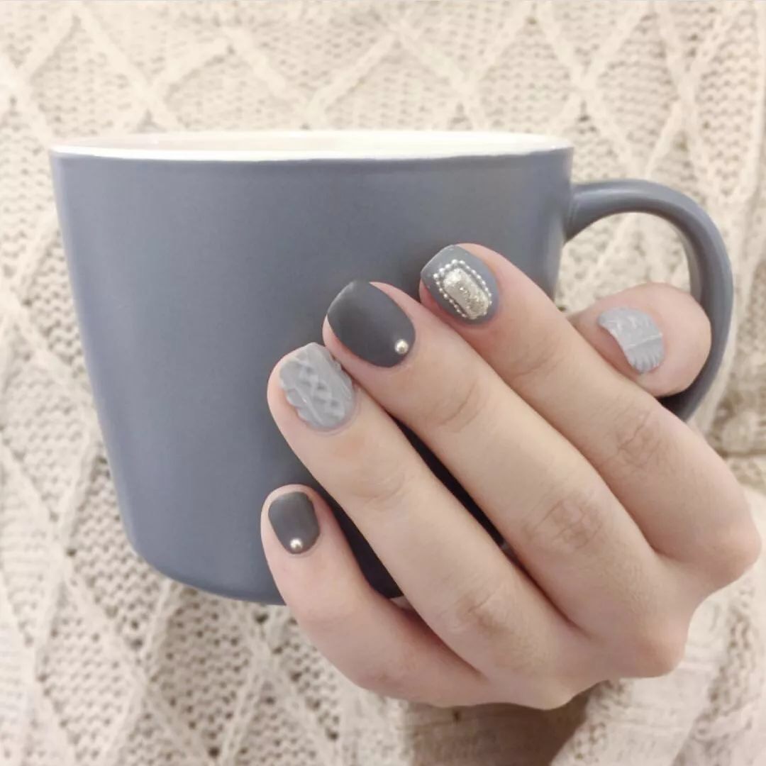 可爱又时髦的毛衣美甲教程，是时候给你的指尖换上“冬装”啦！