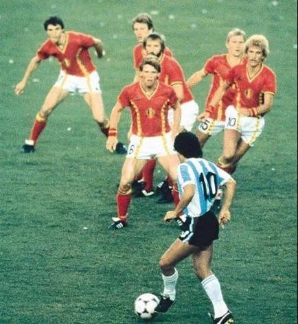 足坛名画之梅西篇,足坛名画之梅西1v11