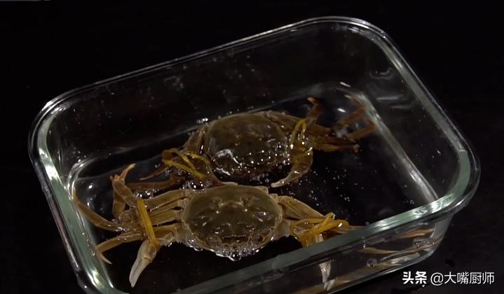 螃蟹当天吃不完怎么保存,螃蟹做好不立刻吃放冷冻还是冷藏