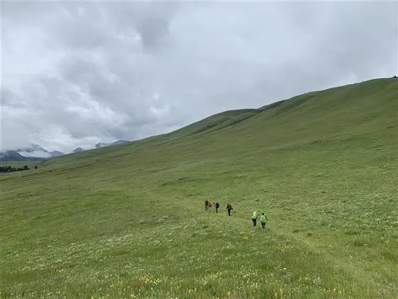 8月格聂c线,8月走格聂南线穿什么