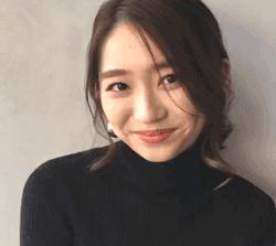 脸大的女生适合什么发型比较酷,脸大的女生适合什么发型自己弄