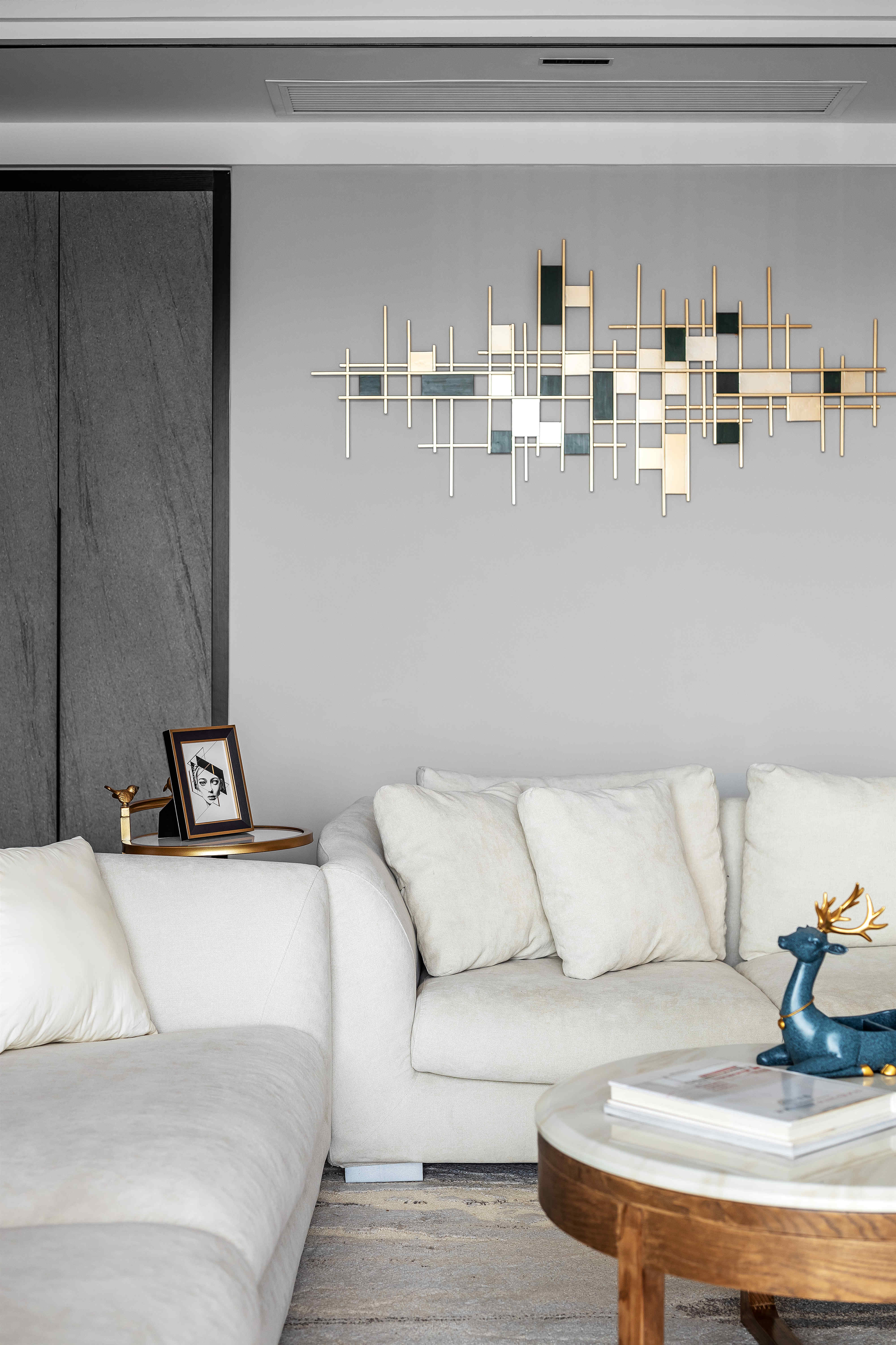 终于出现了！让我一眼爱上的品质感轻奢大house