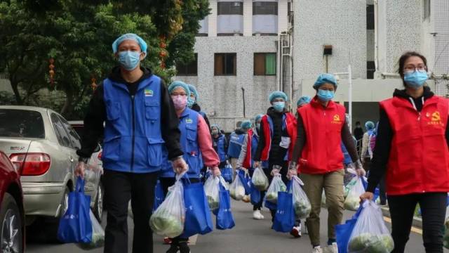 镜头定格东莞网格最美战“疫”瞬间，背后的故事暖人心