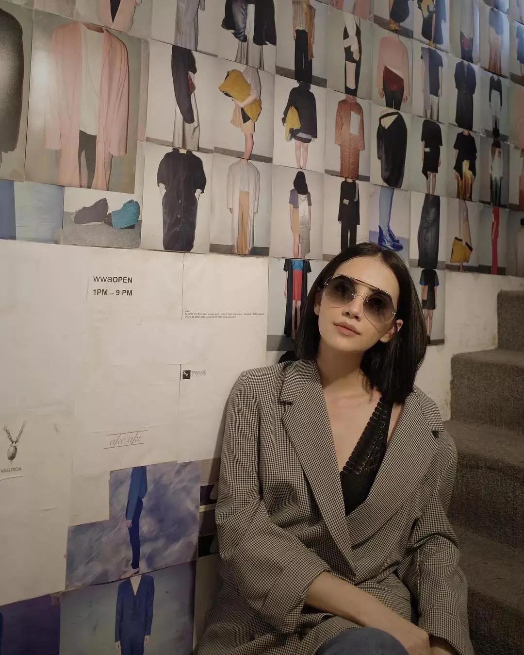 还在追韩系fashion？我已经掉入了泰妹Lisa的坑