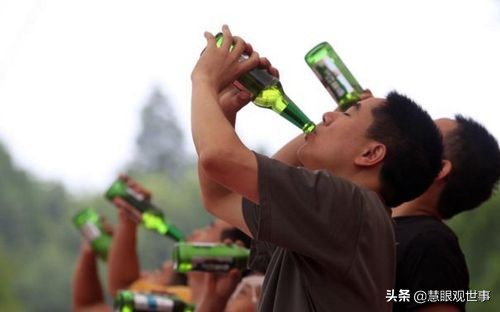 《侯卫东*场官**笔记》和《侯海洋基层风云》中的烧鸡公