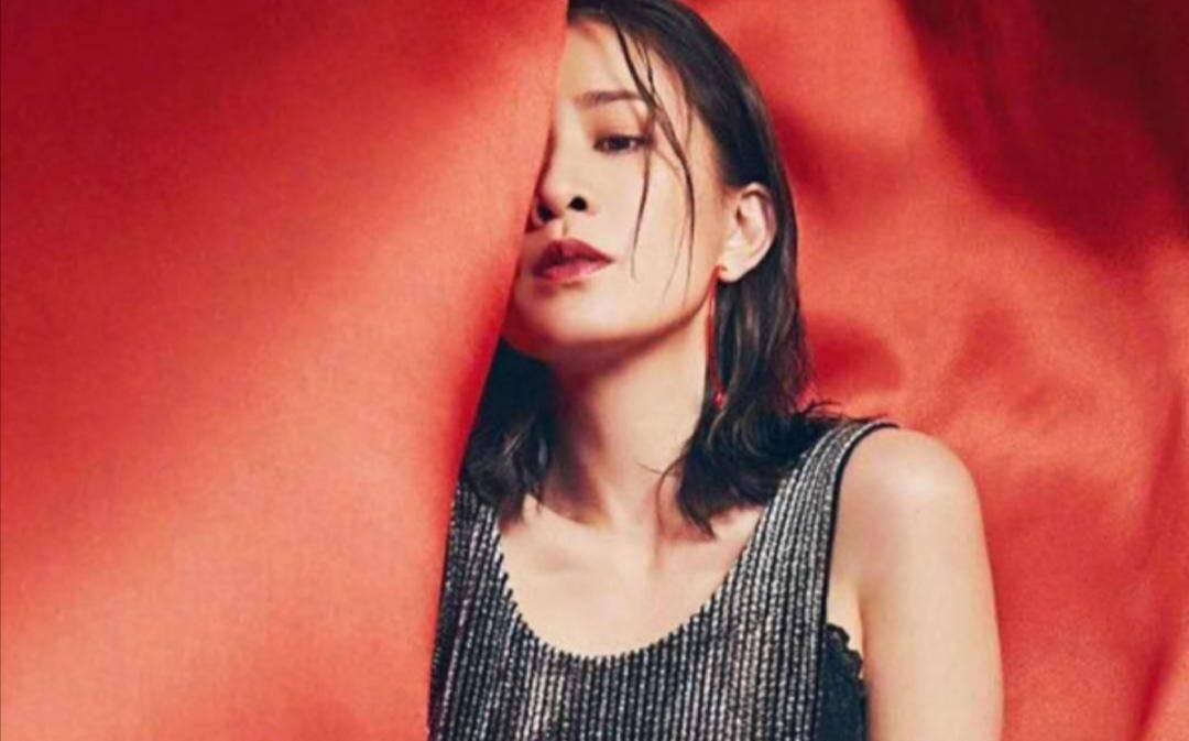 前TVB花旦内地爆红后身价翻3倍今被胸围品牌擅自使用其肖像