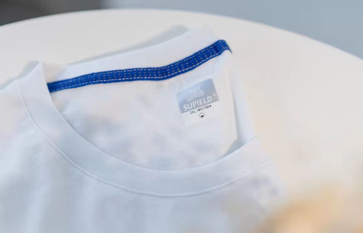 第四代黑科技康宁晶夹膜,国产四代粉陶