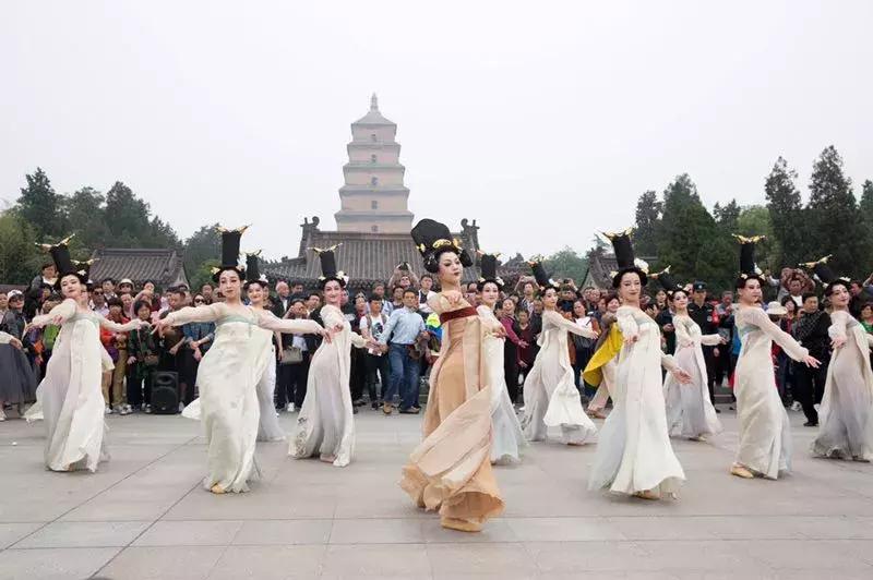 不走套路只走福利，快来同“我”一道素人变丽人～