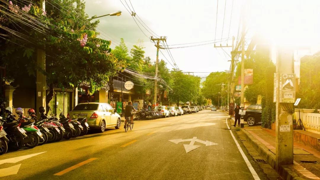 你出生的月份就能对应出一首诗,你几号出生就决定了你是不是学霸