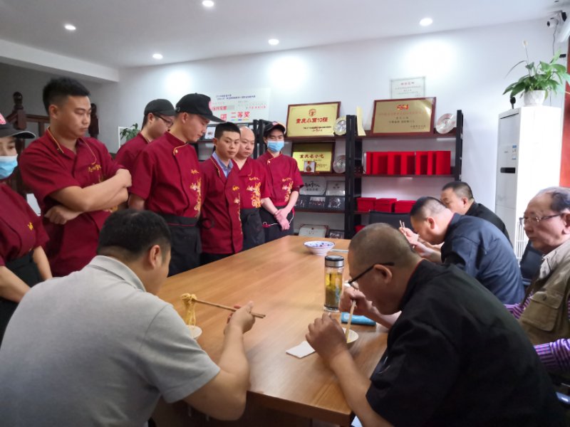 初学者开面馆怎么经营,怎样才能开好一个小面馆