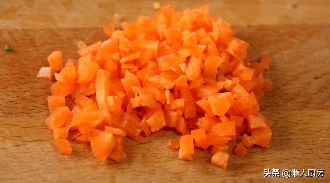 不加水煮的虾怎么做好吃,怎样做虾饼又脆又好吃