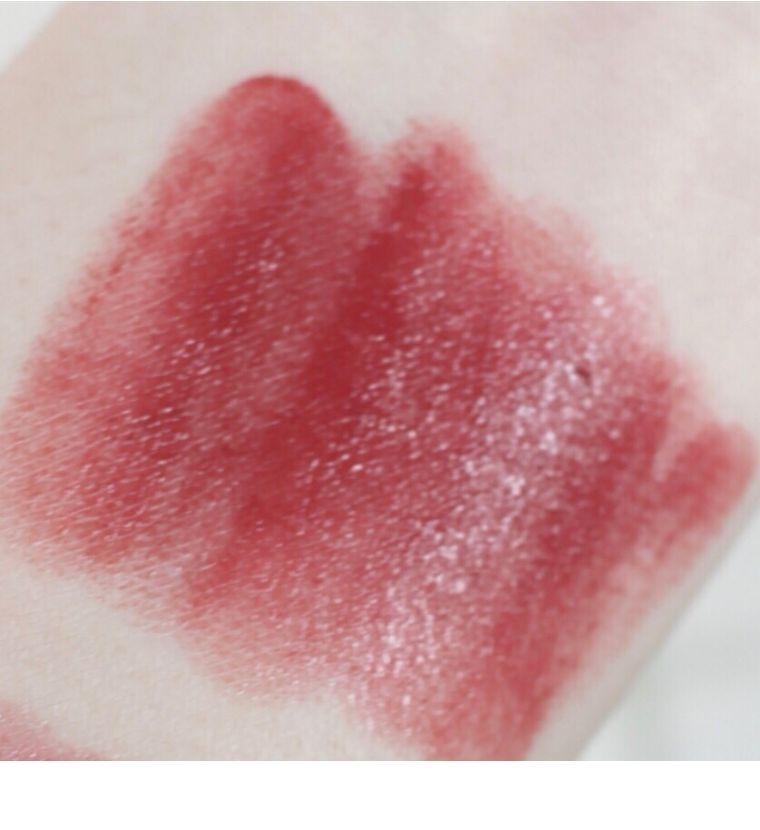 李佳琦推荐，大牌口红最值得购买的豆沙色！你有没有？