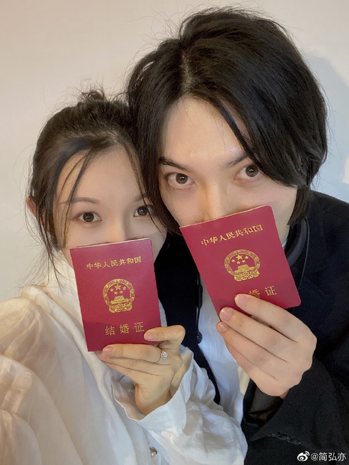 周传雄个人资料女朋友,周传雄关门弟子