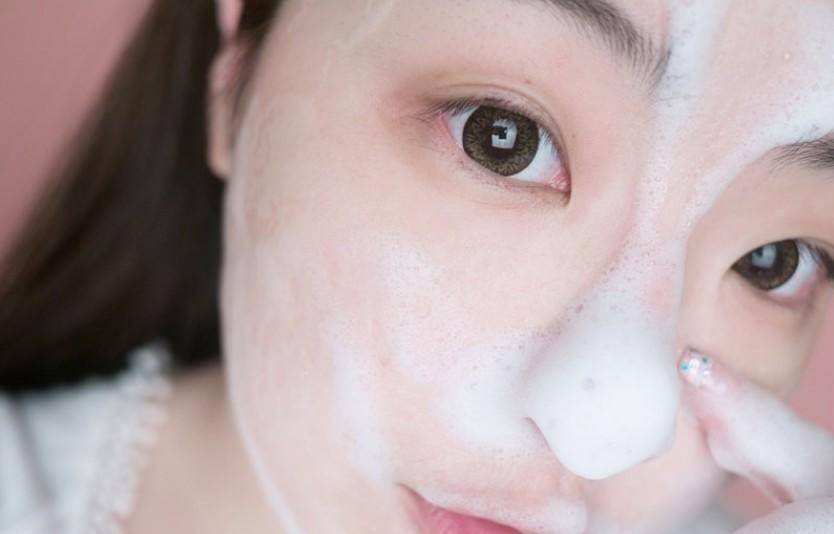 没有卸妆水怎么卸妆才能卸干净,红血丝敏感肌卸妆用什么卸得干净