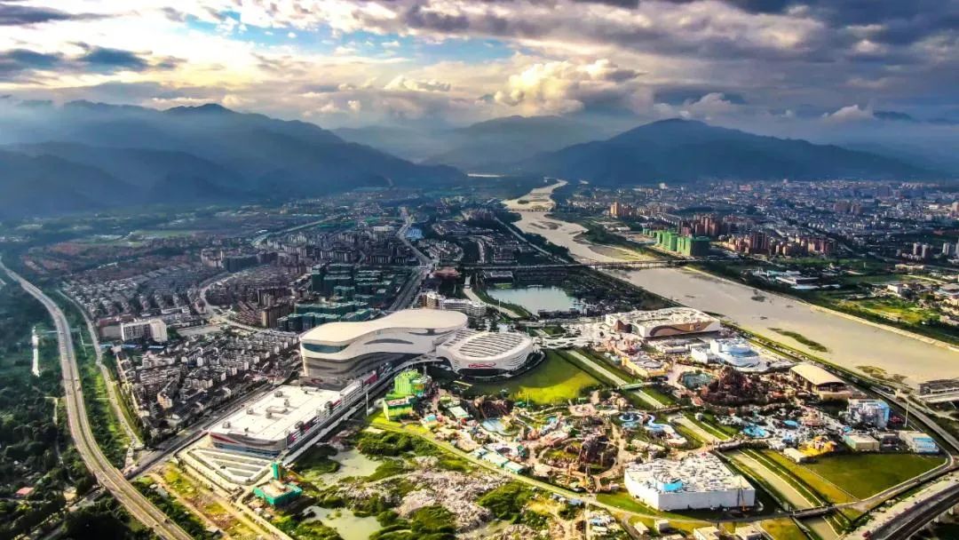 城西这座大城，为何频繁被官媒Cue到？