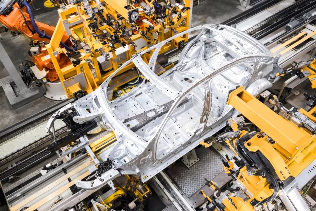 疫情撕裂全球供应链，中国的“世界工厂”就要保不住了？