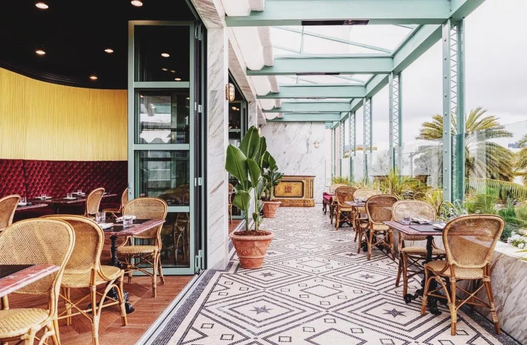 lv咖啡店设计风格,gucci高端店铺设计