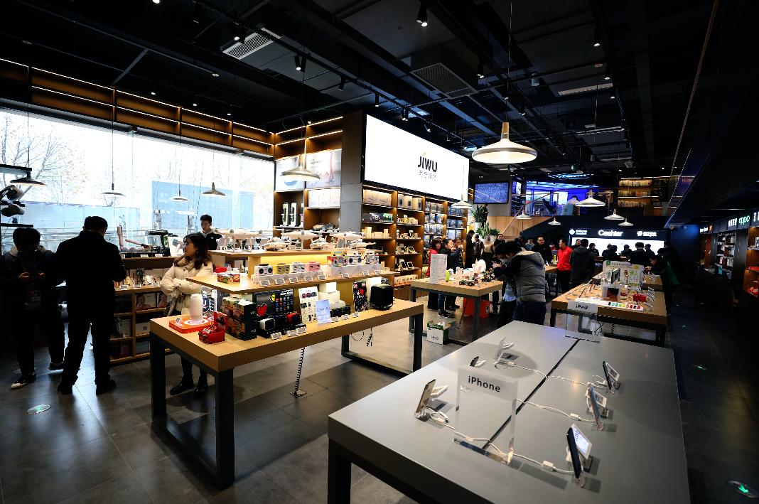 周末放松新去处！我又发现一家爆红的苏宁极物智慧零售场景体验店