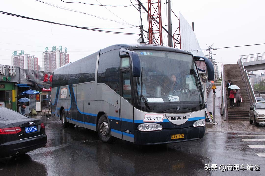 当年售价超150万MAN底盘的天津伊利萨尔新世纪豪华客车