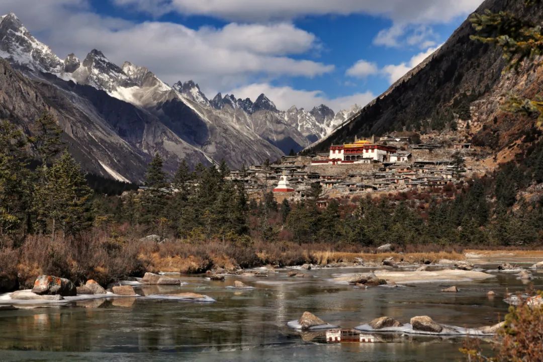 丁真和四川什么关系,丁真背后是谁