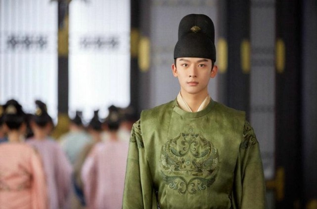 眼神清澈楚楚动人,眼神清澈国风美少年