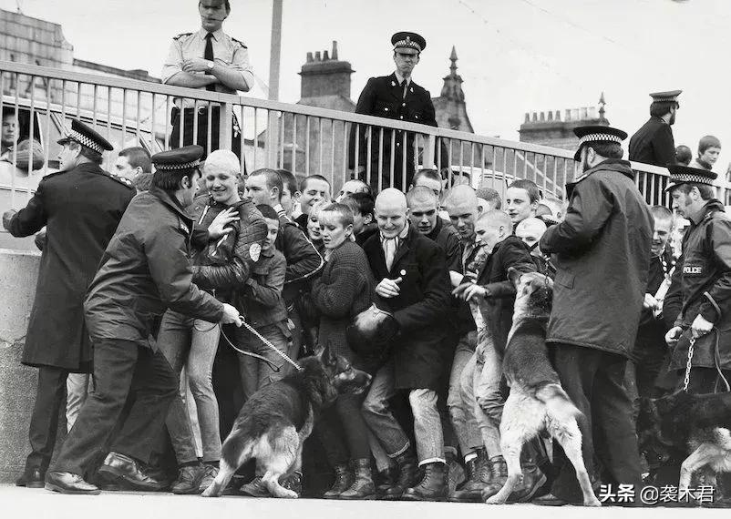 踢不烂大黄靴最好的款,最好穿的平价大黄靴