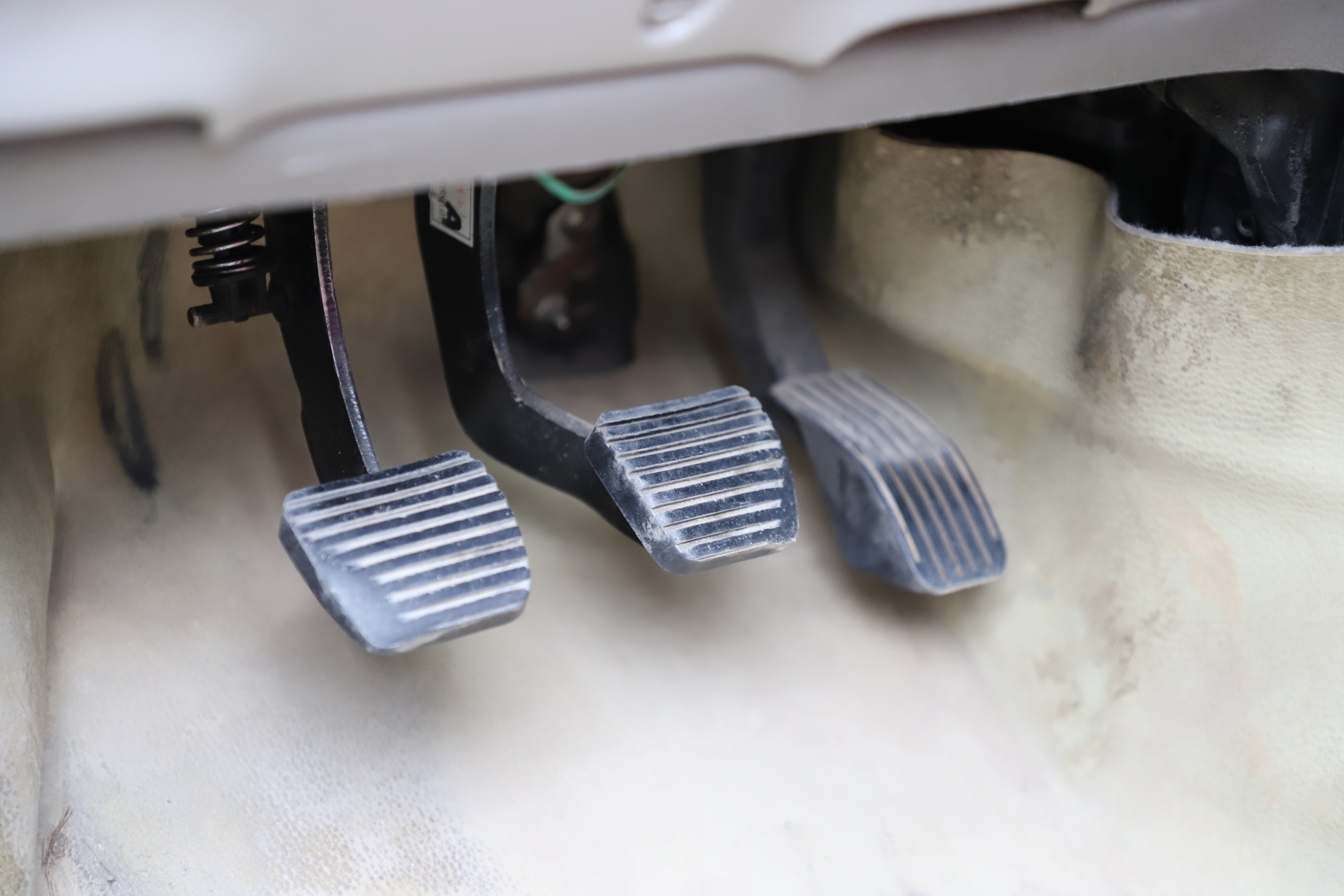 雪铁龙c2真实的驾驶感受,雪铁龙c2两厢驾驶感受