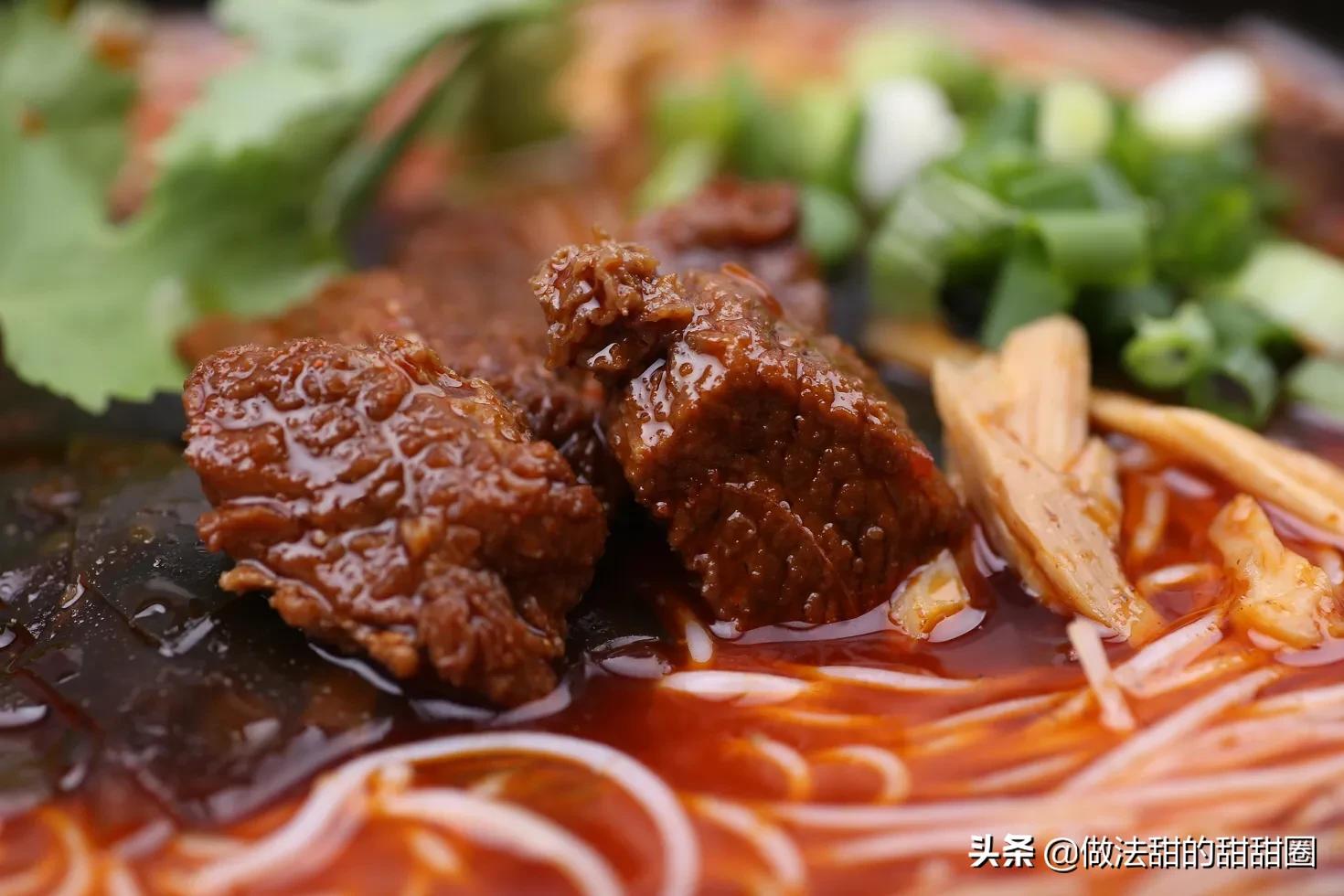 一碗米粉承载一城风味,一碗普通的米粉凝聚了思乡的愁绪