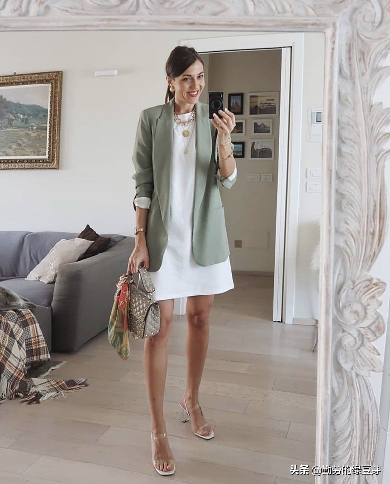 女士雪纺衫穿搭方法30岁,女士雪纺衫穿搭技巧