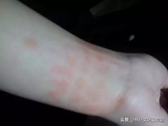 新的手串小叶紫檀会掉色吗,小叶紫檀手串老掉色怎么办