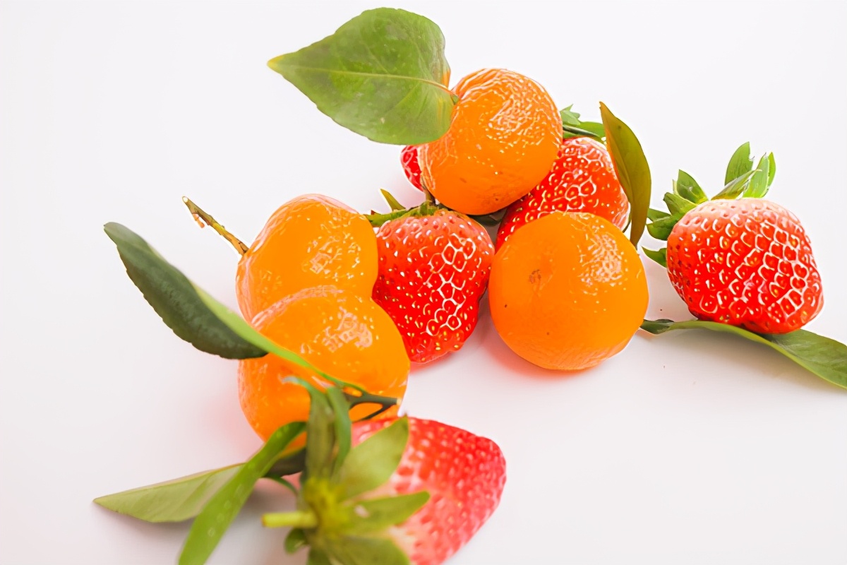 孕早期需要补充叶酸和其他的什么,怀孕了补充叶酸需要多吃哪些食物