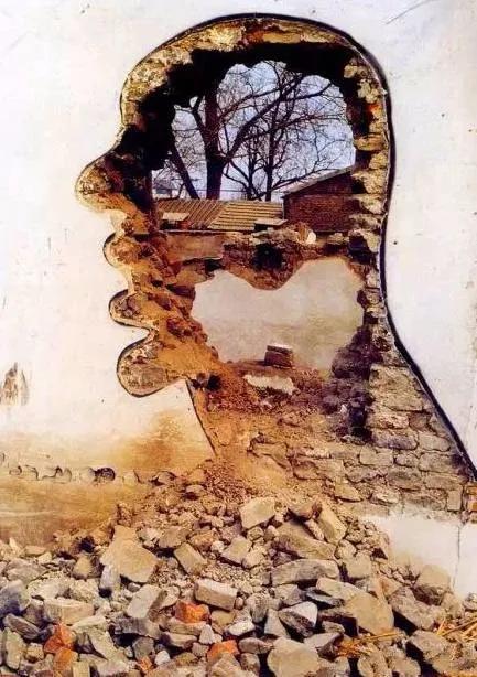 你会收藏涂鸦吗？看上去像小女孩捣乱那种