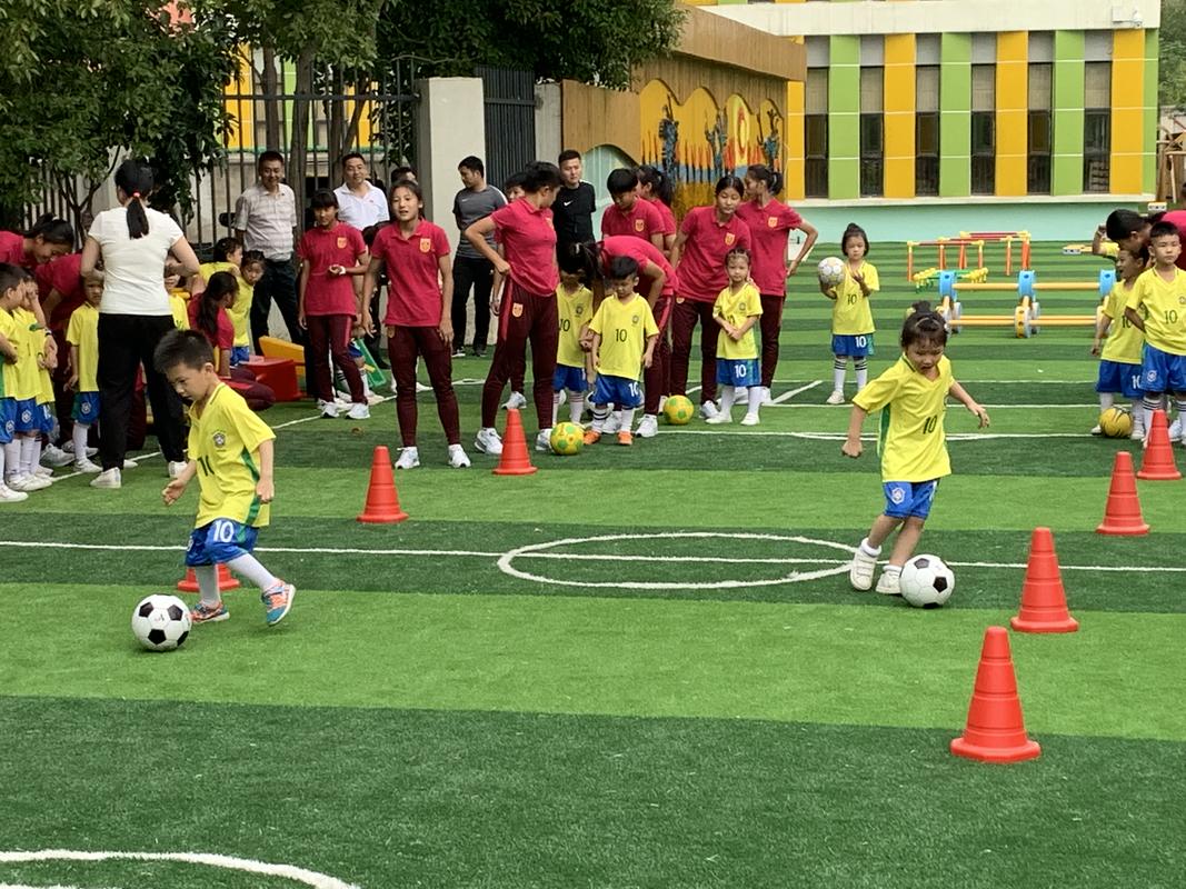 世界足球名人堂孙雯,孙雯世界足球小姐得奖