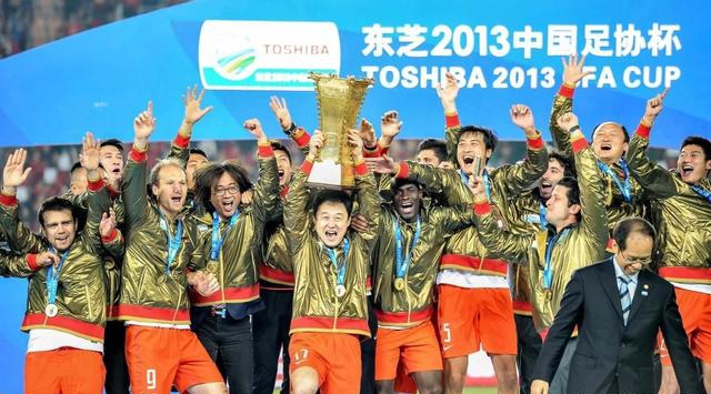 足球最悲惨的球员,北京人和流浪者足球队