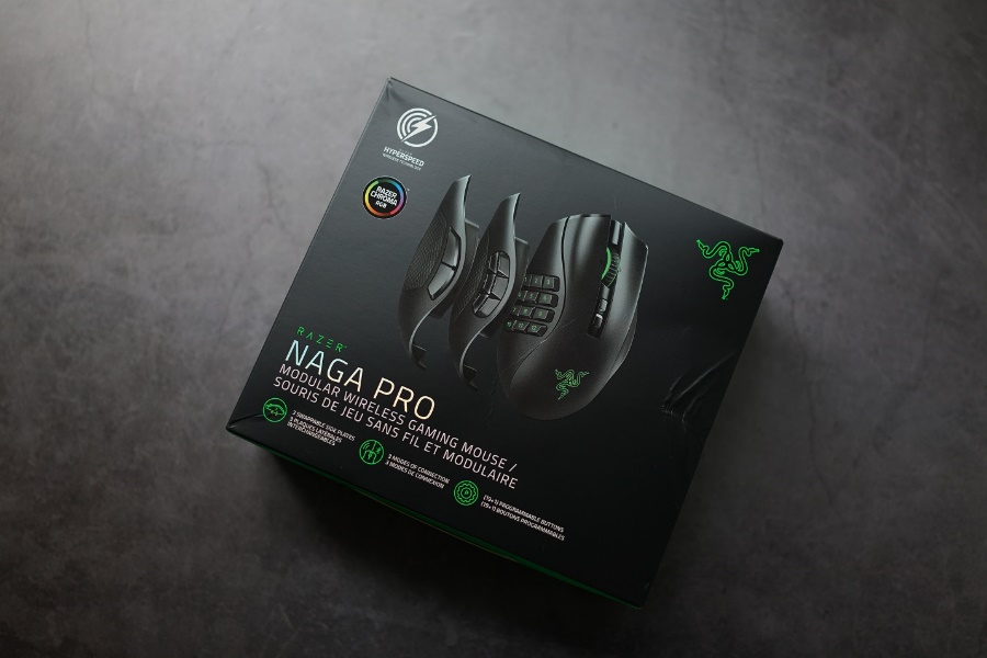 雷蛇那伽梵蛇专业版鼠标测评,雷蛇那伽梵蛇专业版和v2的区别