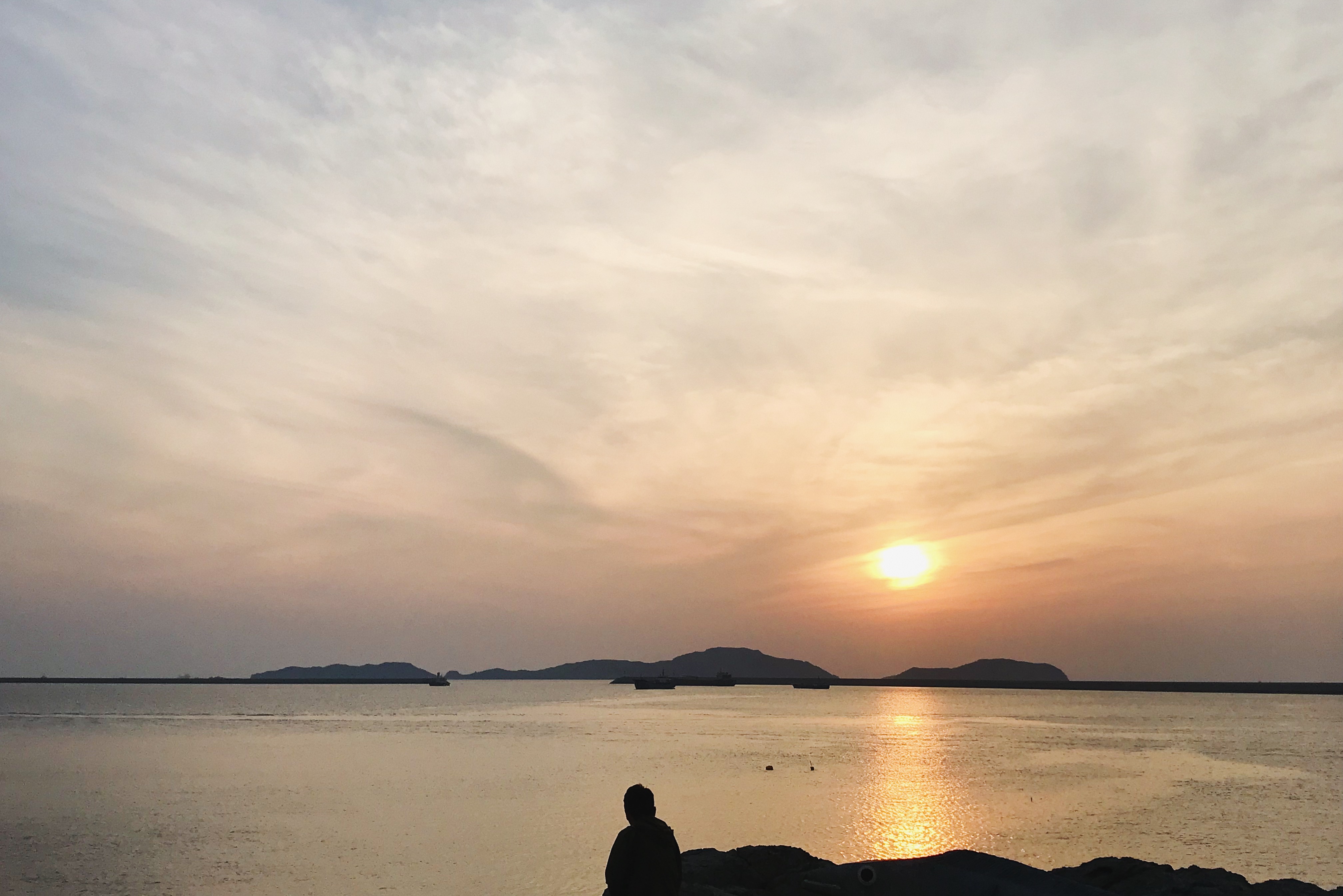 圣托里尼海岛旅游攻略,圣托里尼的绝美海岛