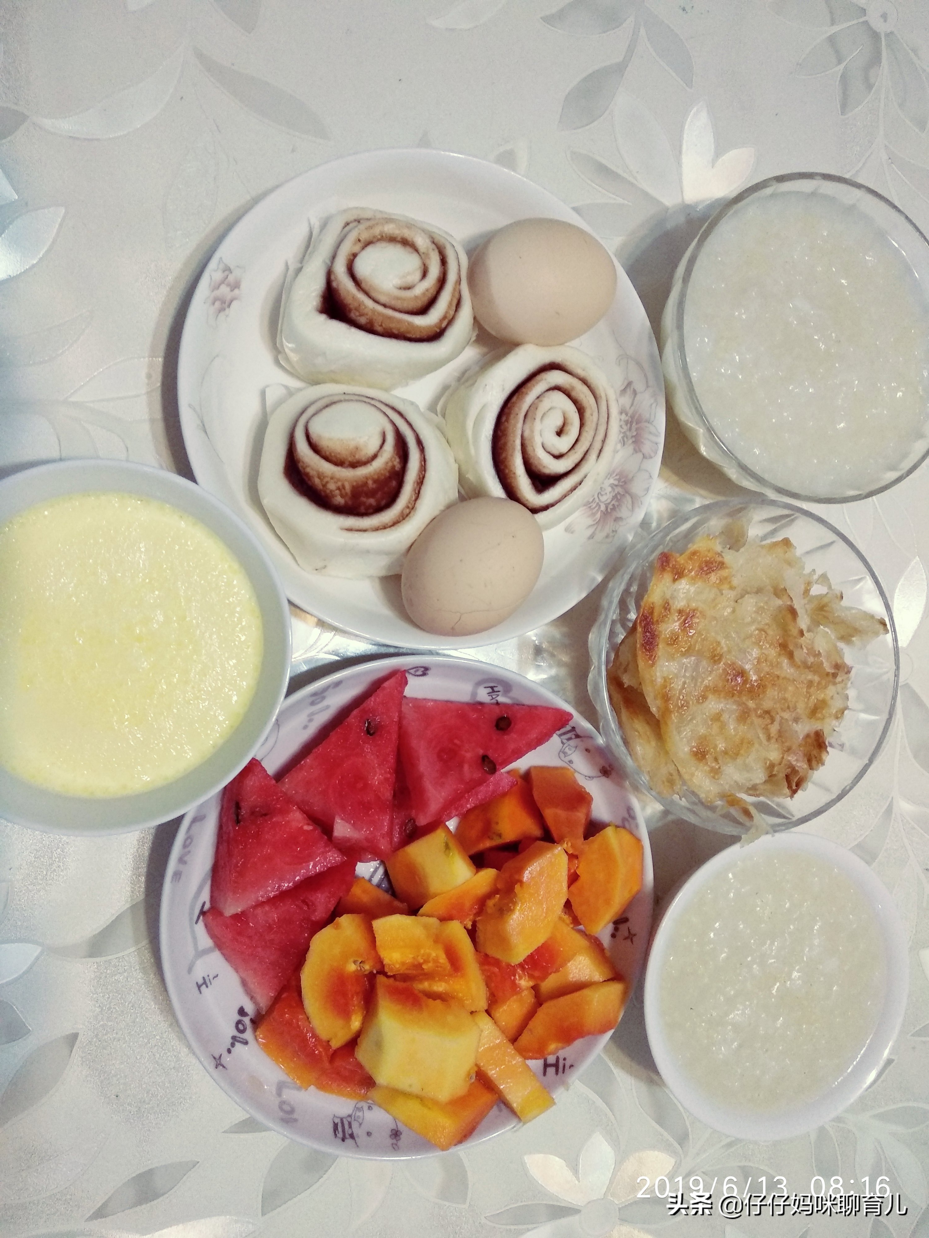 三岁孩子不爱吃饭是怎么回事,两三岁孩子不怎么吃饭怎么办