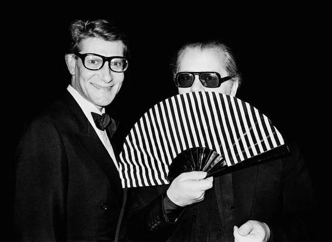 ysl圣罗兰限定典藏版小金条口红色 (ysl圣罗兰百搭口红)