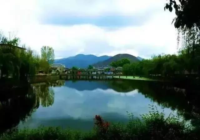 这个村庄一千年前建了个生态下水道，至今旱涝不惧