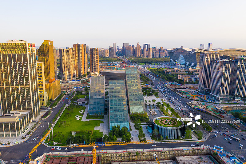 成都马拉松2023开跑视频,2021年成都马拉松线上赛时间