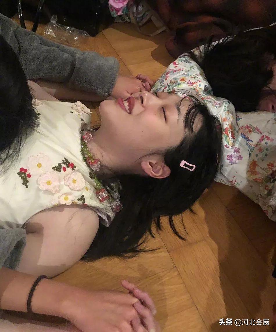 “我的子宫使不使用关你什么事”：评论区留下了10000句脏话