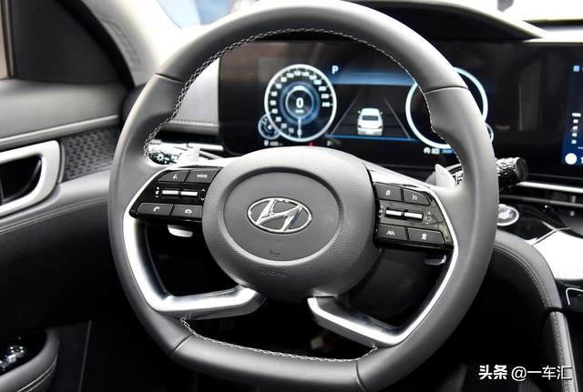 老款现代名图改新款前杠,现代菲斯塔跟现代名图