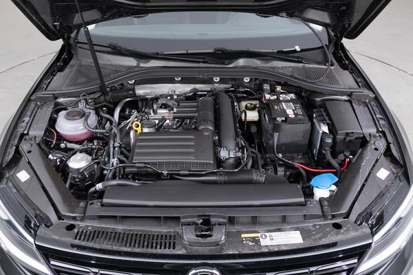 奢华宽体轿跑凌渡适合跑318吗,宽体轿跑大众凌渡