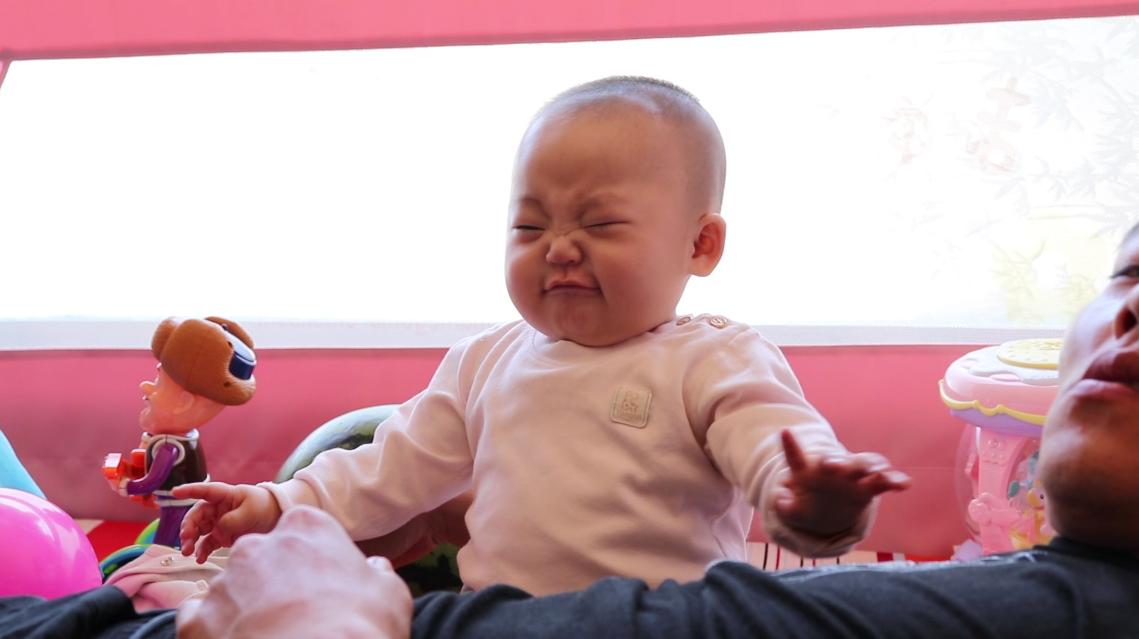 8个月婴儿未长牙辅食食谱大全,8岁牙齿不掉里面长牙怎么办