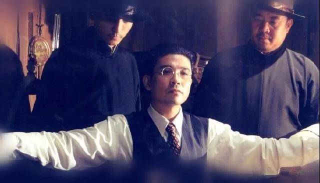 64岁也不生孩子,却花60万克隆爱犬当儿女,孙淳可不是图新鲜