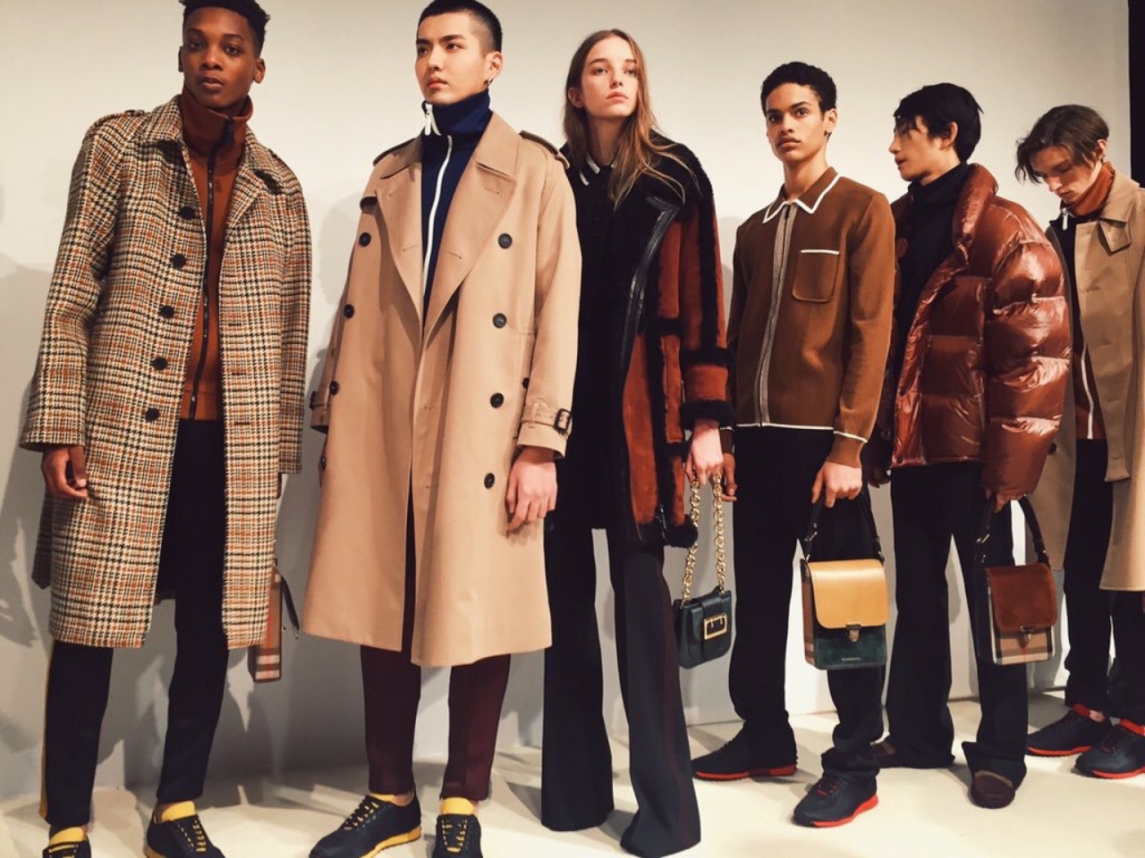 burberry巴宝莉经典风衣,burberry品牌风衣大全