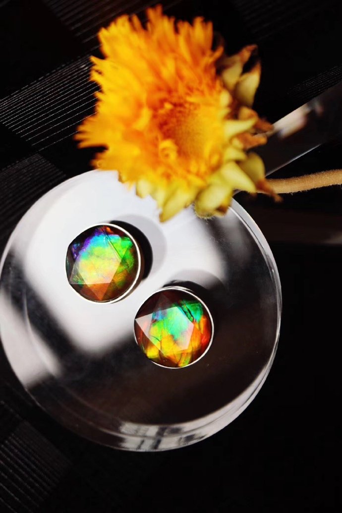 七夕节给女朋友送什么首饰好呢,七夕节礼物送什么首饰好