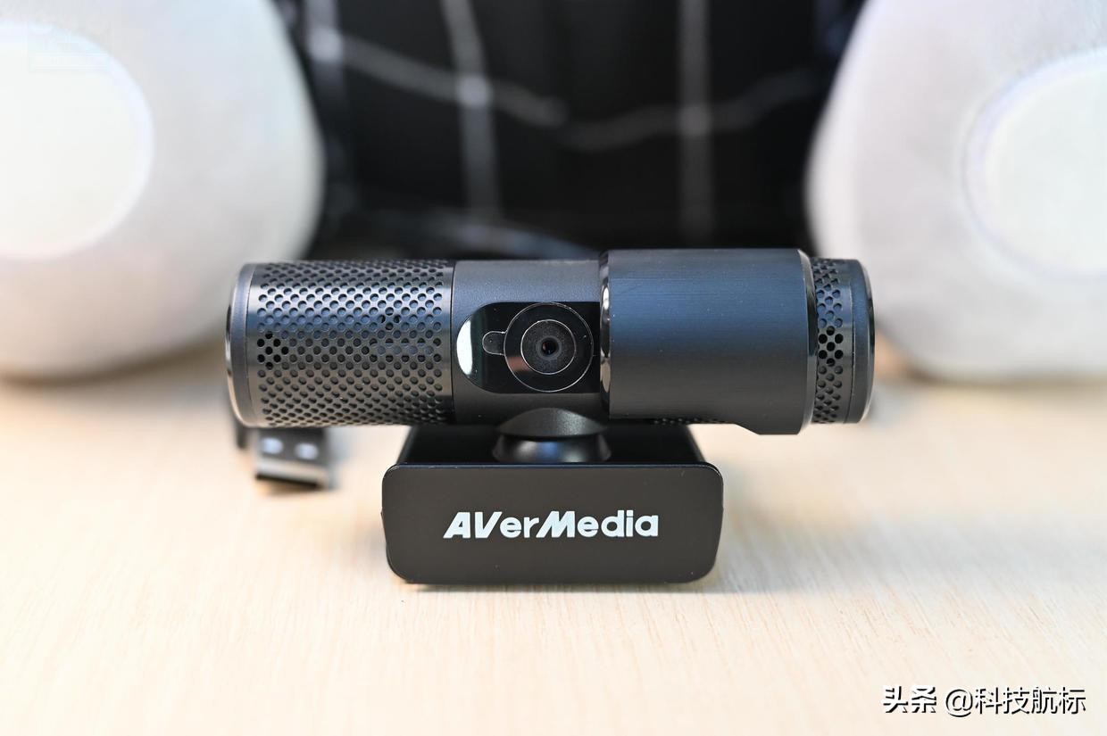 圆刚BO311直播套装一步到位，带你走上游戏直播网红之路