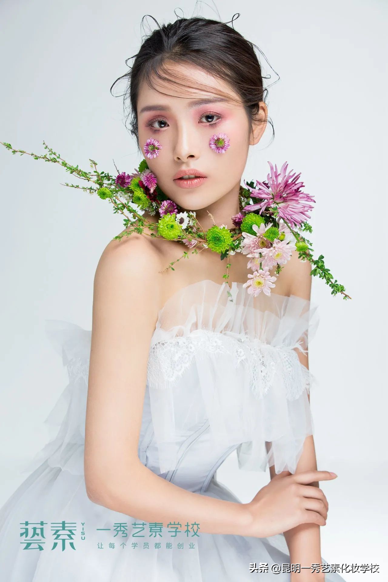 专业新娘妆化妆师必备物品清单,新娘跟妆的正确接单方法